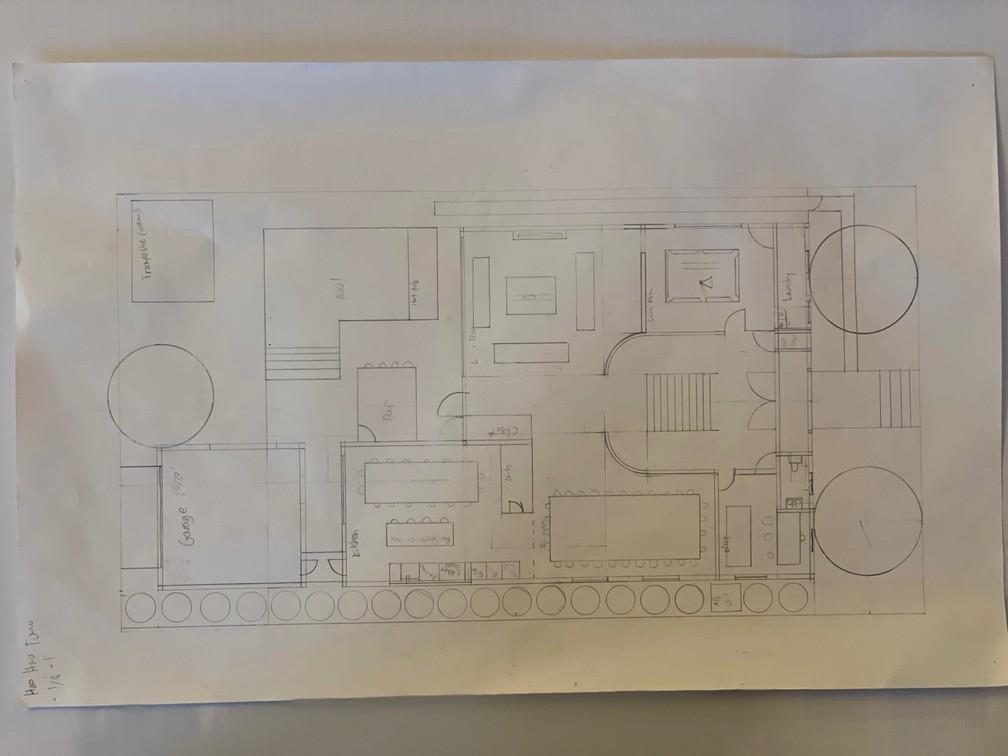 Pencil plan study with rooms, terrace and round columns