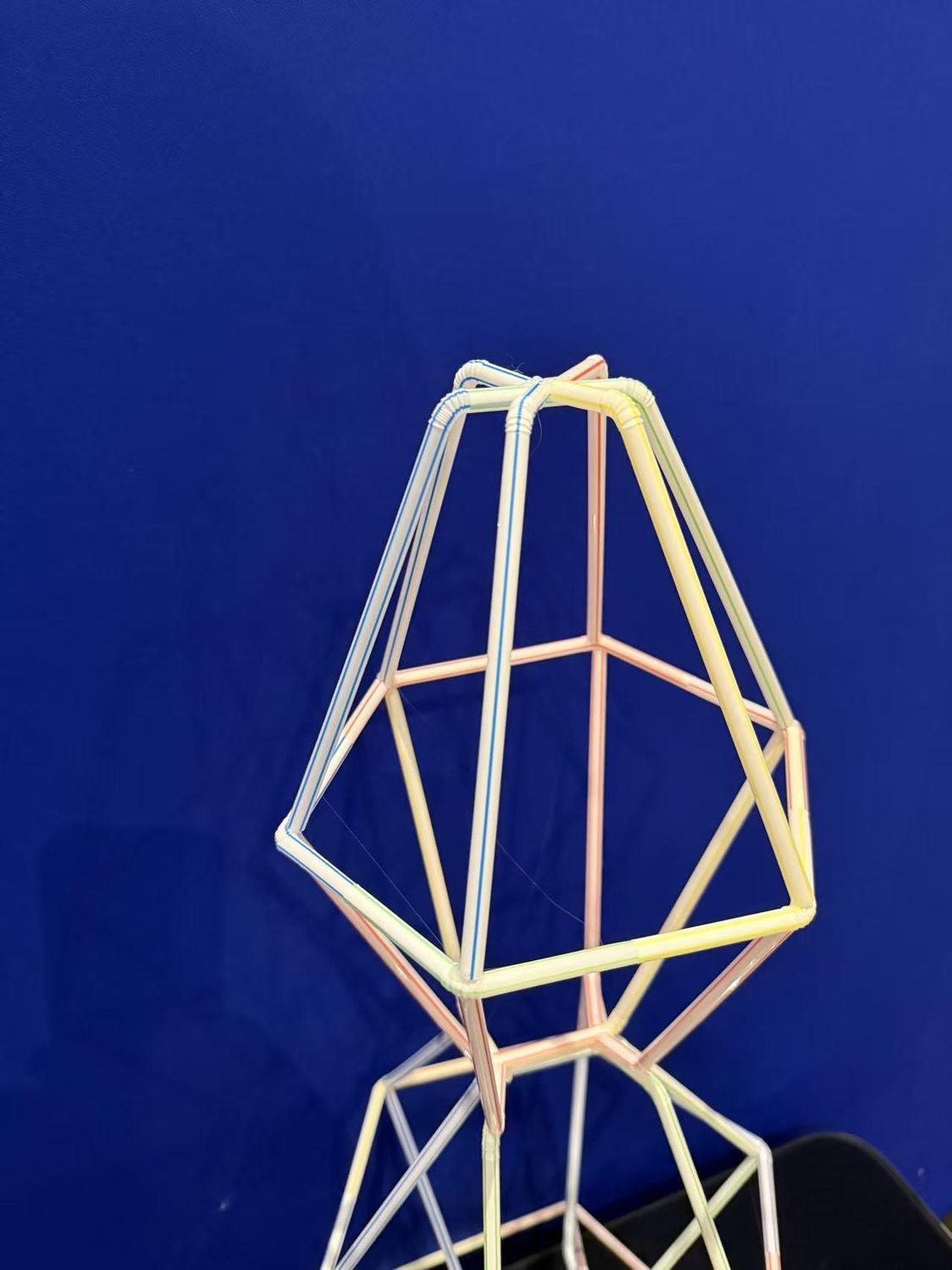 Model — the mast, the ring and the guy lines